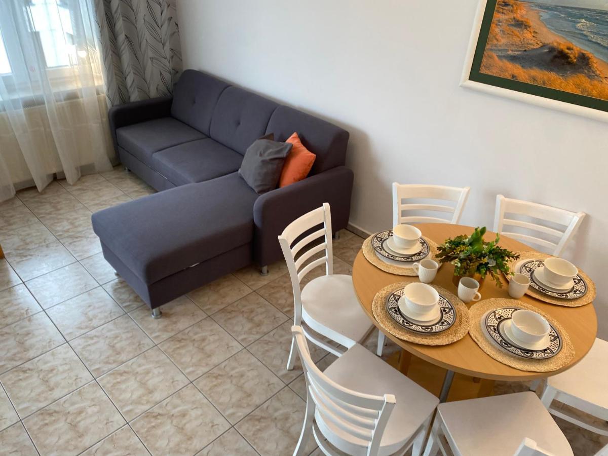 Kolobrzeg Latarnia Morska Apartment Exterior foto